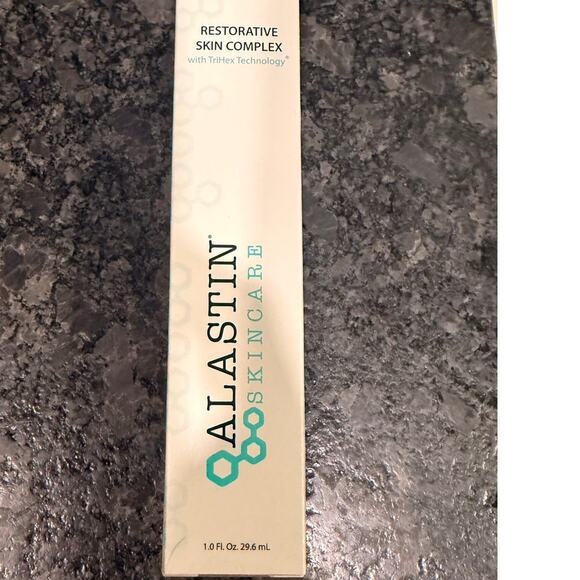 NEW Alastin Restorative Skincare Complex 1oz - Picture 1 of 3